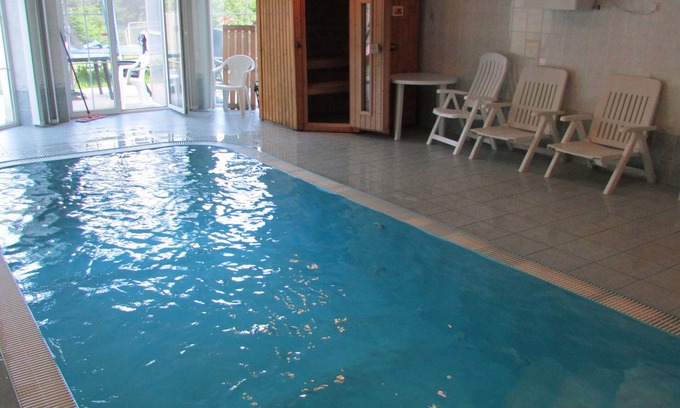 Vranov Villa | WELLNESS VILLA NEAR PRAGUE,INNER POOL,WHIRLPOOL,SAUNA,GRILL,BAR,NINTENDO,PS3
