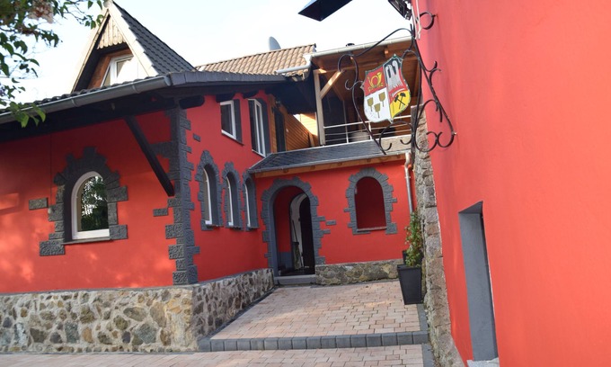 Breitenstein House | Wellnessburg Charlotte im Südharz mit Sauna und Whirlpool