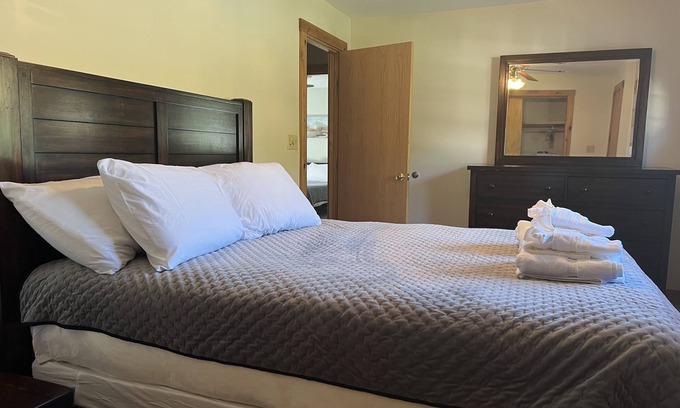 Wellsboro Apartment | Wellsboro Rail Trail 1n4 bedrooms with fully stocked kitchen. nPet Friendly