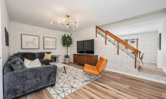 College Station House | Wellspring Townhome - King Bed Suite minutes from Texas A&M