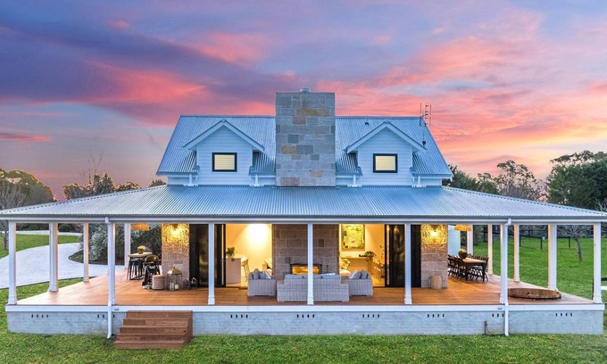 Medway Hotel | Wembley Cottage, Southern Highlands
