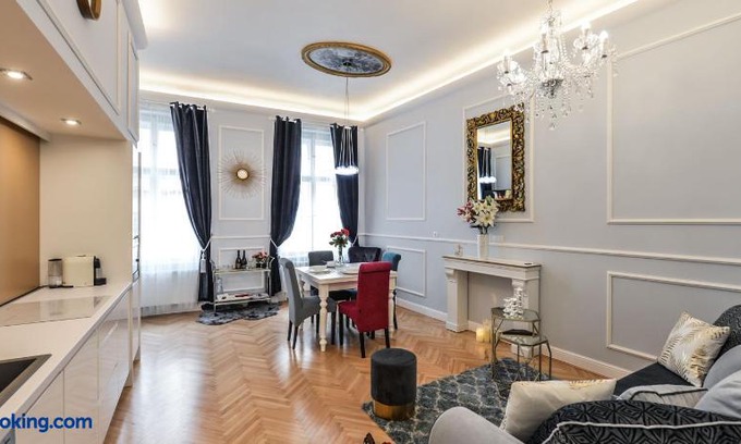 Nove Mesto Apartment | Wenceslas Square Apartment