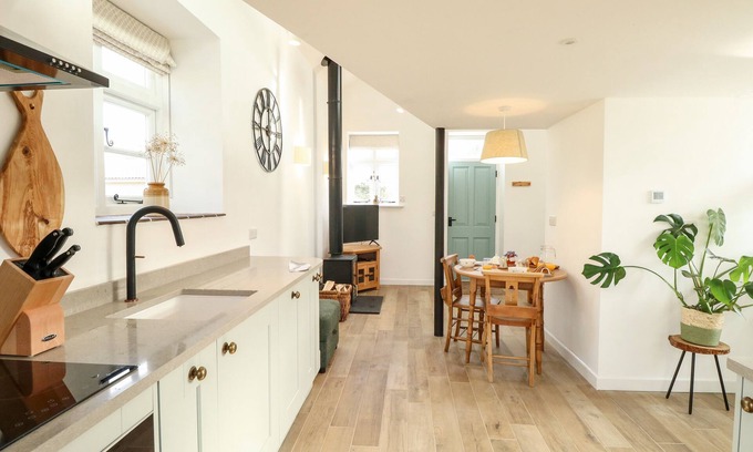Dereham Cottage | Wensum Spring