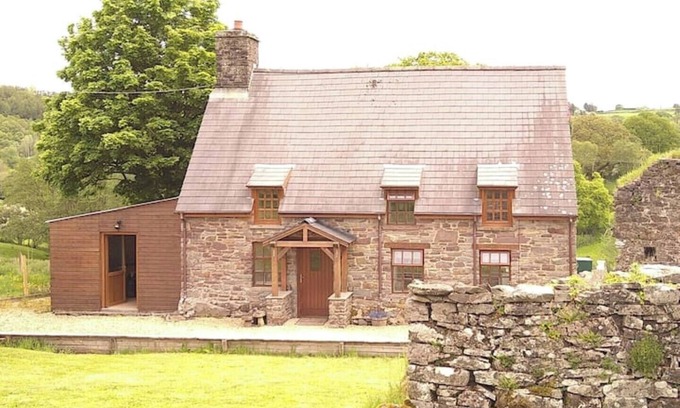 Heol Senni Cottage | Wern Ddu, Defynnog, scenic Brecon Beacons