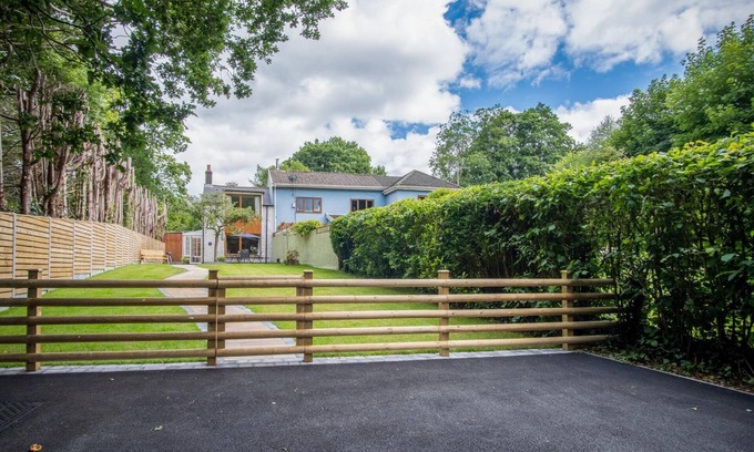 Birchgrove Cottage | Wern Y Glais - 2 Bedroom Cottage - Glais