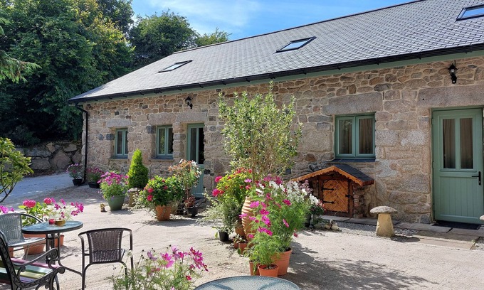 Lanner Cottage | Wesley House Holiday Cottages