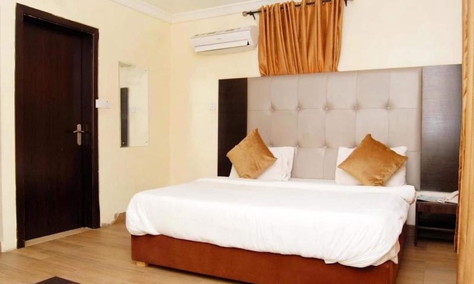 Ikoyi House | West 11 Luxury