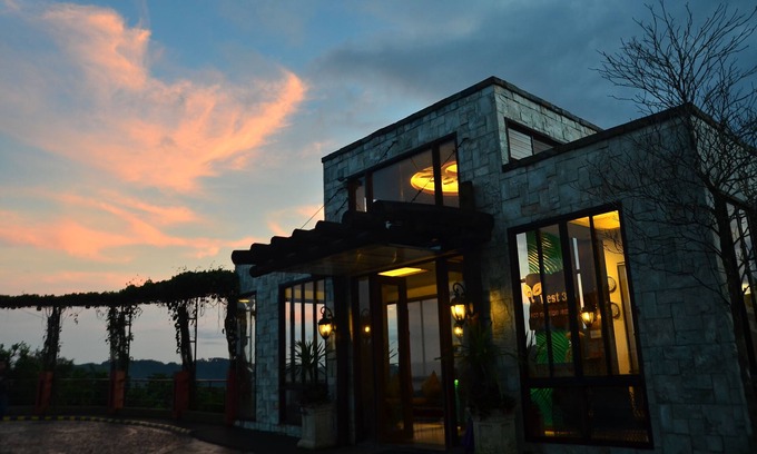 Balamban Hotel | West 35 Eco Mountain Resort