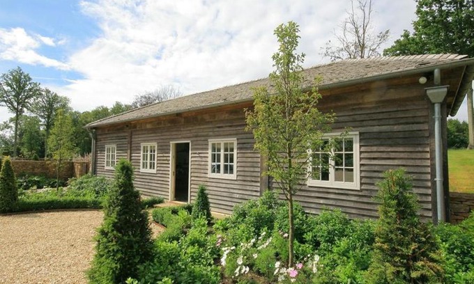 Kidlington House | West Barn
