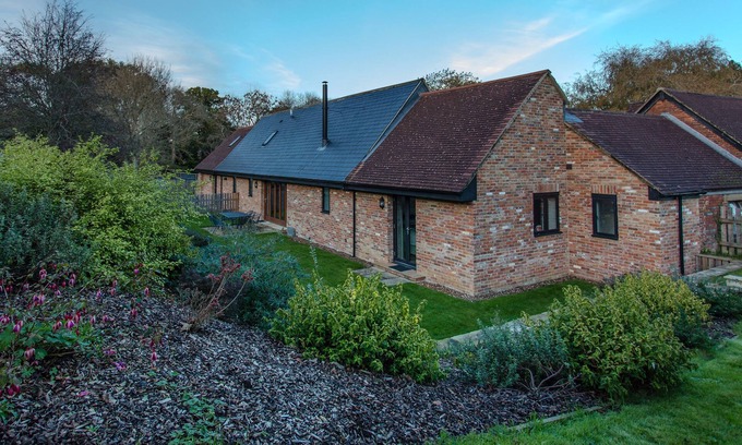 Wootton Bridge Cottage | West Barns - Fernhill Farm