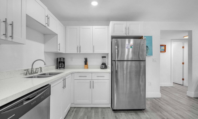 East Little Havana Apartment | West Brickell APT #1 Free Parking-Family Friendly
