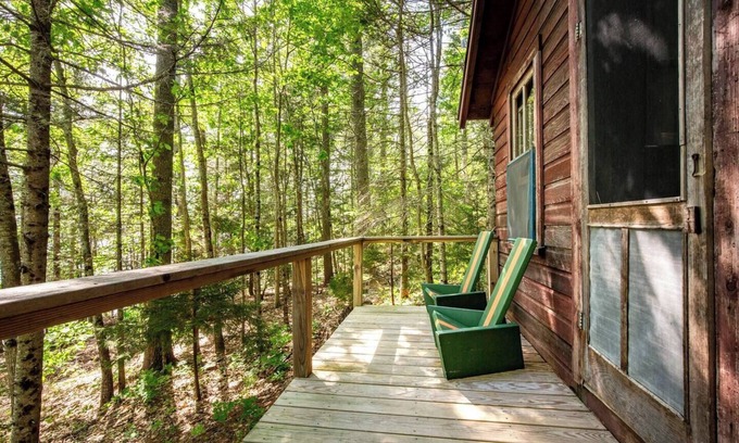 Bremen Cabin | West Camp Stay - Cabins 5 + 6