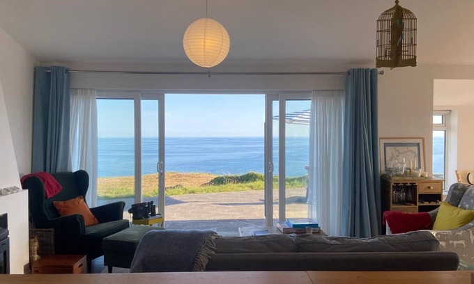 Clonakilty Condo | West Cork holiday home with incredible sea views