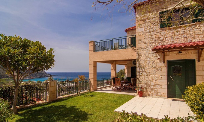 Sfinari Villa | West Crete holiday villa with private pool