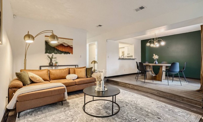 South Westminster House | West Denver Abode - 15 min to DT