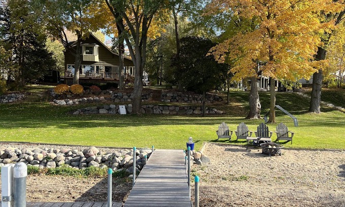 Navarre House | West Facing Lakefront Home With 125 Feet Of Sandy Lakeshore On Minnetonka