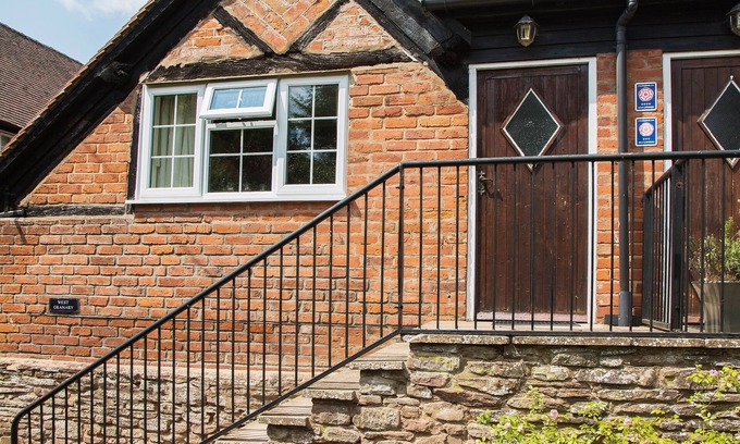Leominster Cottage | West GRanary - 28957