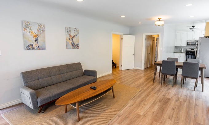 West Hollywood Condo | West Hollywood Condo Near Cedar-Sinai
