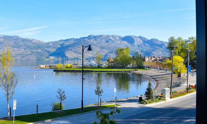 Westbank House | West Kelowna Beach House - vacation dreams do come true!