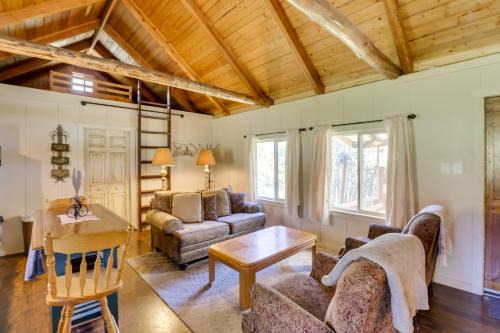 Rexford House | West Kootenai Cabin in Amish Country!