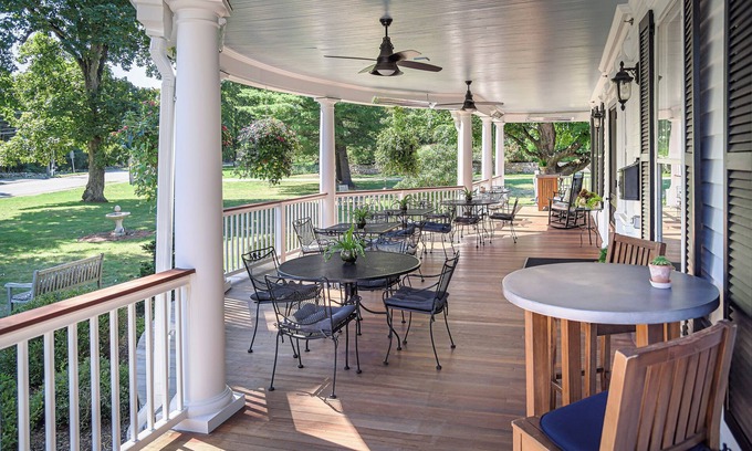 Ridgefield Bed & Breakfast | West Lane Inn