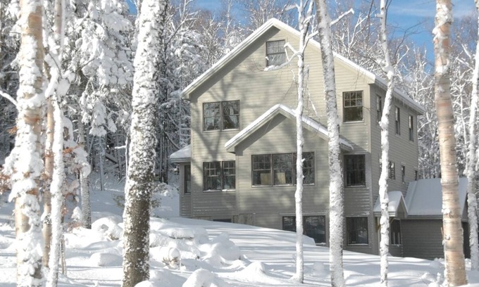 Carrabassett Valley House | West Mountain Trailside - ski in/ski out breakaway apartment.