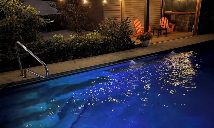 Kamm's Corners House | West Park retreat luxury salt water hot tub and heated fiberglass inground pool