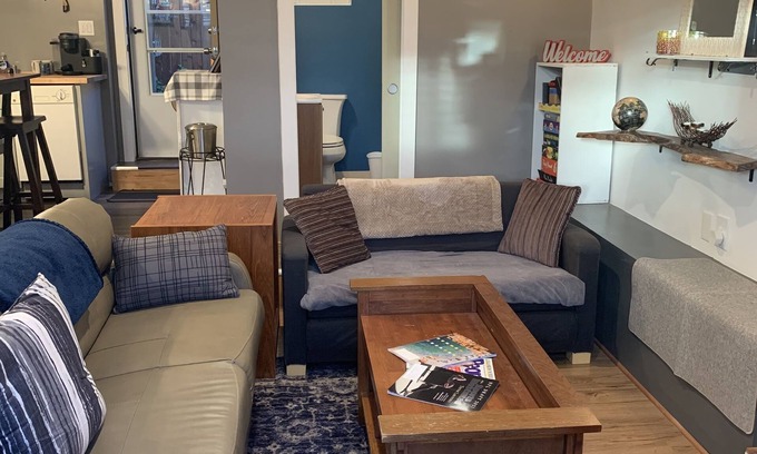 Gatewood Cottage | West Seattle Cottage and backyard oasis!