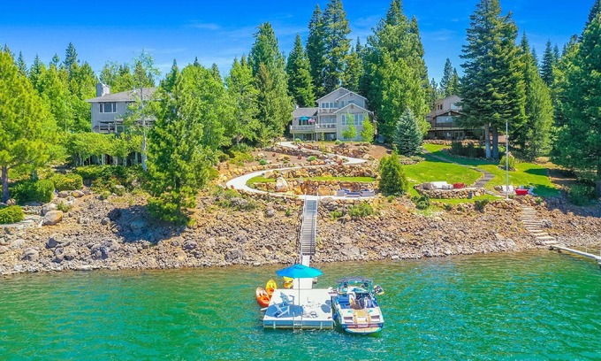 Lake Almanor West House | West Shore Lakefront Luxury Estate! Kayaks, Dock/Buoys, Exceptional Views!