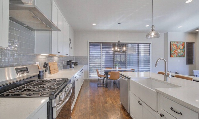 Nashville House | West Side Townhome Close To Downtown!
