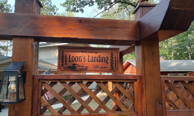 Lewiston House | West Twin Lake Waterfront-25' Bennington Pontoon Boat & Much More!