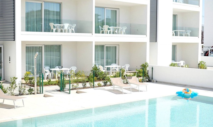 Faro Apartment | West Village Appartamento - NUOVO con piscina