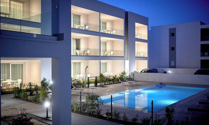 Faro Apartment | West Village Appartamento - NUOVO con piscina