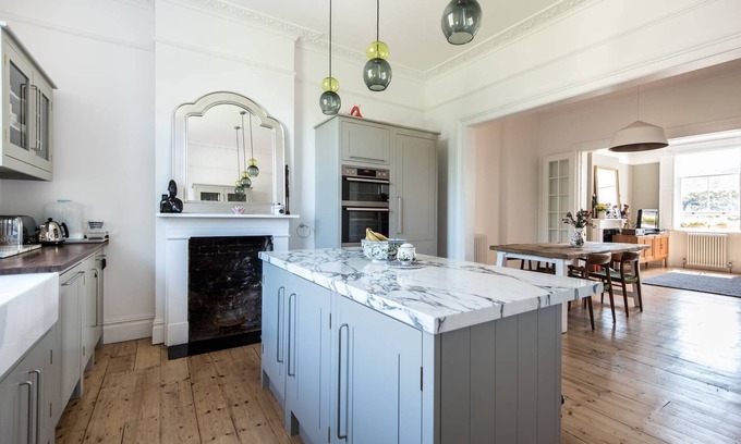 Notting Hill Apartment | Westbourne Grove VIII by onefinestay
