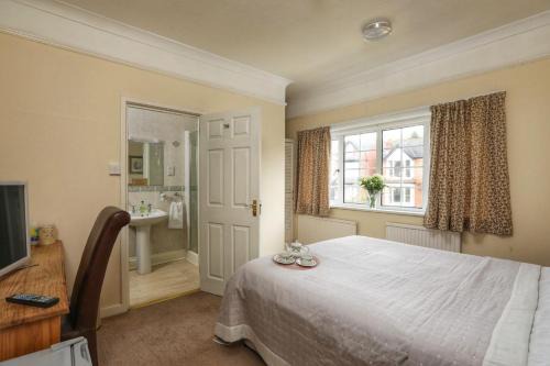 Edgbaston Cabin | Westbourne Lodge Birmingham