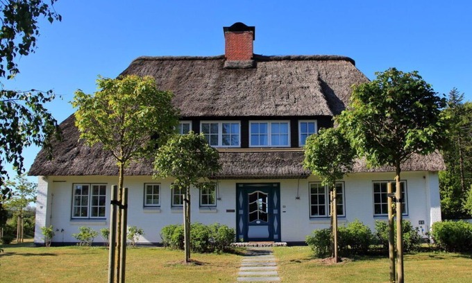 Nieblum House | Westerheide Modern retreat