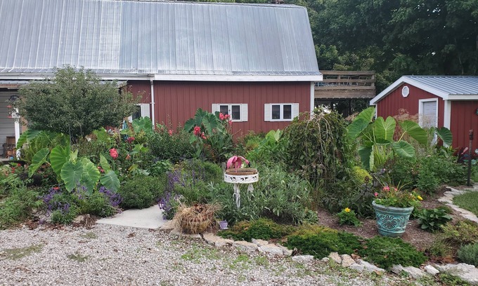 Lowder House | Western Barn