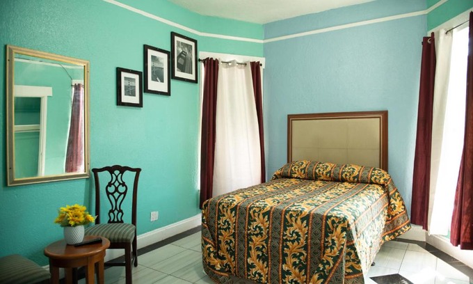 Tenderloin Hostel | Western Hotel