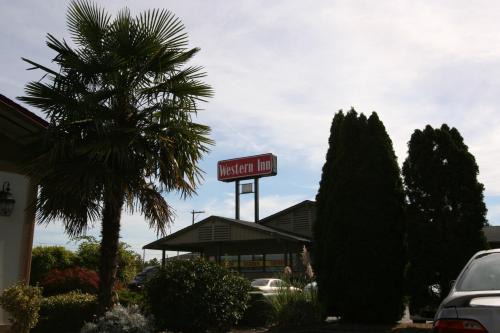 Fort Lewis Hotel | Western Inn Lakewood