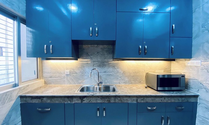 Banani House | Western Luxury in Bustling Banani, Dhaka. Entire floor with 2-bedroom apartment.