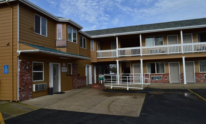Junction City Hotel | Western Motel