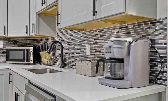 Fort Worth House | Western Themed Condo in the Heart of Downtown