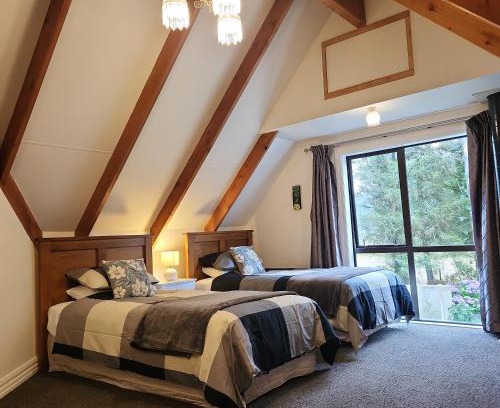Hari Hari Bed & Breakfast | Westholm Lodge