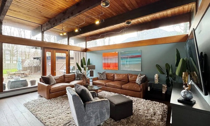 Westlake House | Westlake Oasis: Luxurious home with a private hot tub
