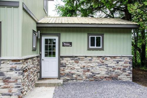 Bloomfield House | Westlake Picton Cottage