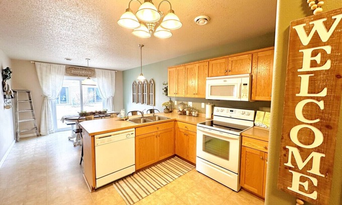 West Fargo House | Westport Beach Hideout