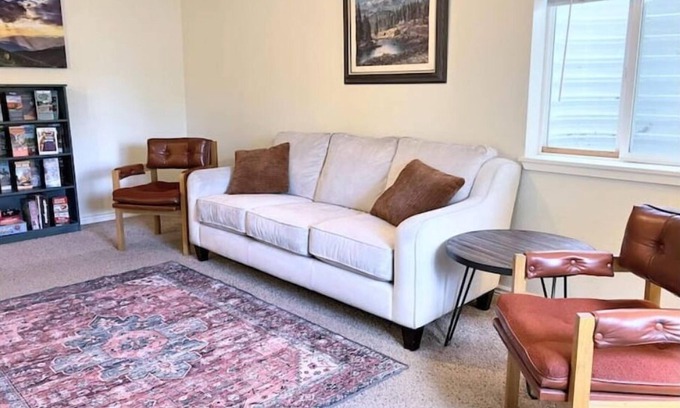Colorado Springs Apartment | Westside Wonder