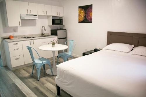 Powell River Hotel | Westview Centre Motel Ltd