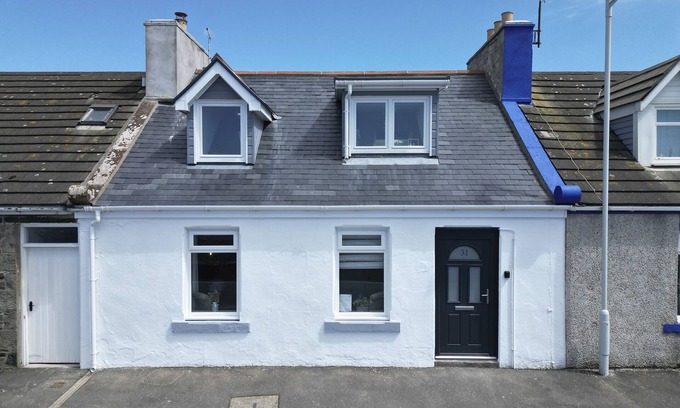 Port William Cottage | WESTVIEW, family friendly, country holiday cottage in Whithorn