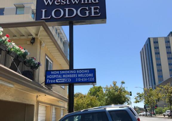 Mosswood Hotel | Westwind Lodge